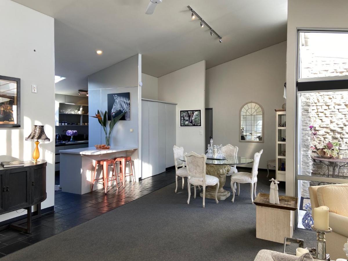 Maison Blue - Chic Inner City Townhouse Napier Kültér fotó